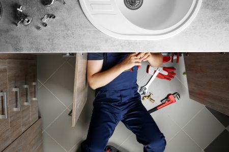 How to Avoid Plumbing Emergencies During Summer in Live Oak